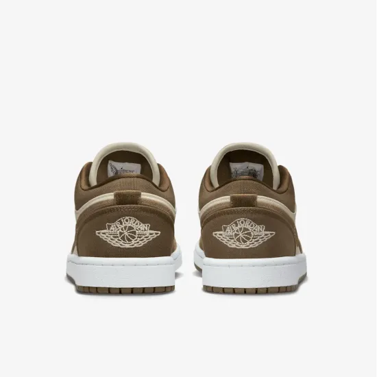 Кросівки Nike Air Jordan 1 Low SE DV0426-301