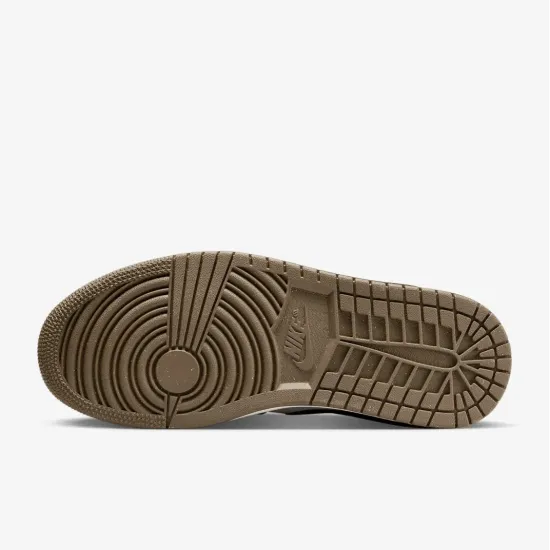Кросівки Nike Air Jordan 1 Low SE DV0426-301