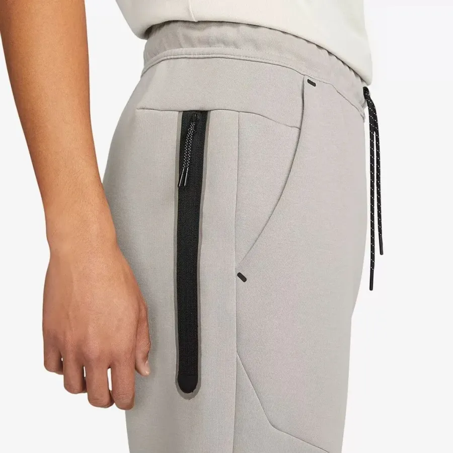 Спортивні штани Nike Sportswear Tech Fleece Joggers DV0538-016