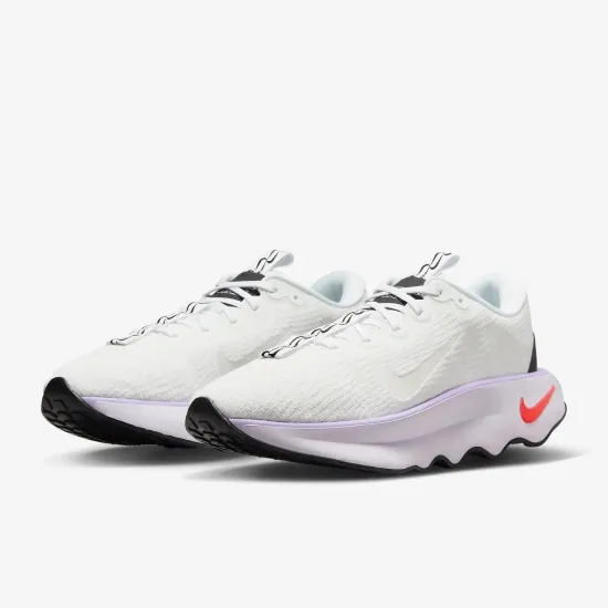 Кросівки Nike Motiva DV1238-101