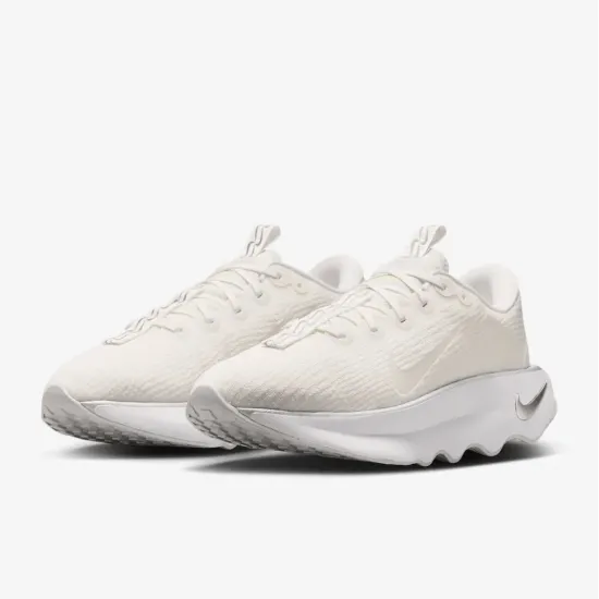 Кросівки Nike Motiva DV1238-111