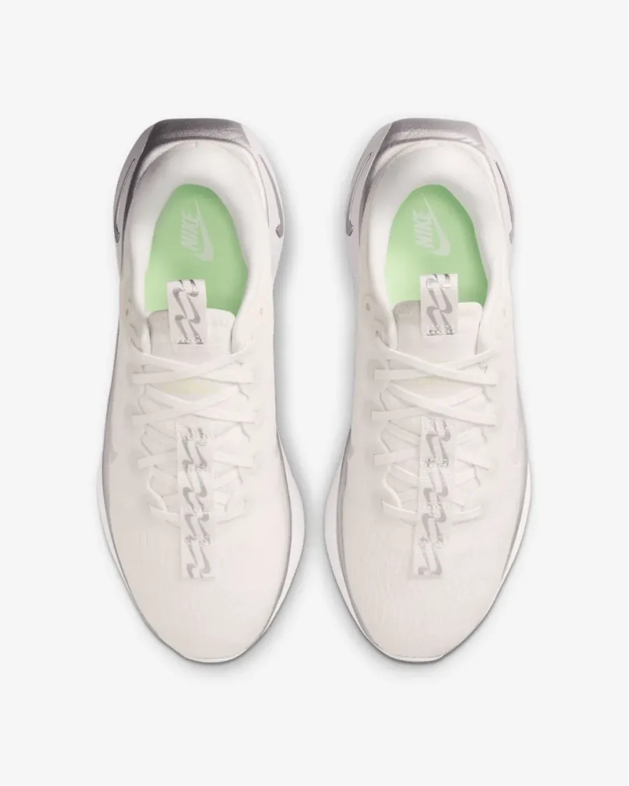 Кросівки Nike Motiva DV1238-111