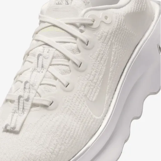 Кросівки Nike Motiva DV1238-111