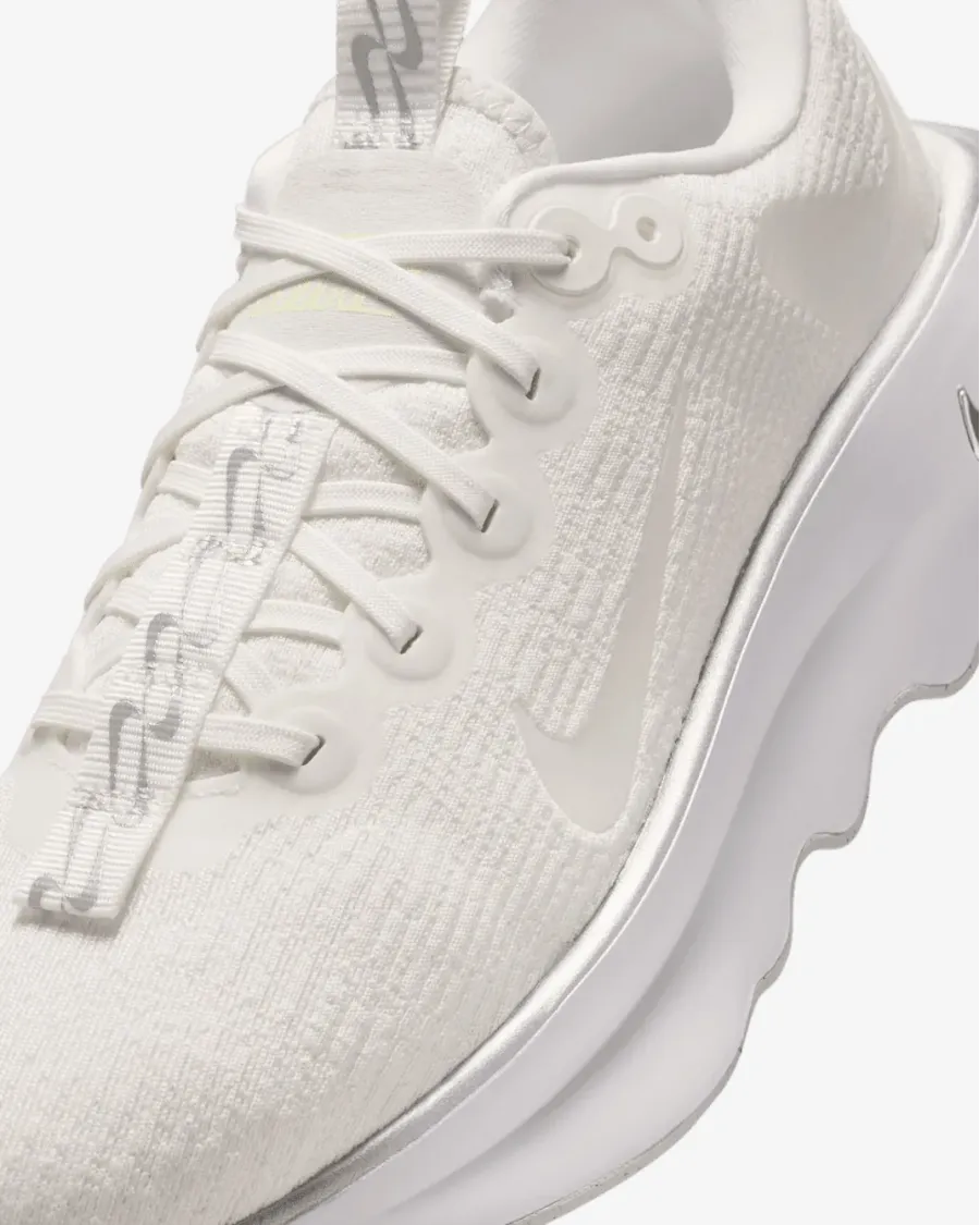 Кросівки Nike Motiva DV1238-111