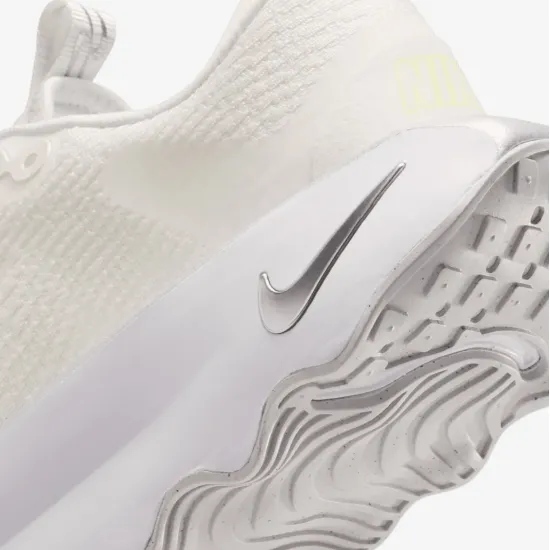 Кросівки Nike Motiva DV1238-111