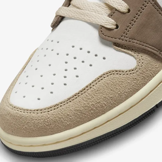 Кросівки Nike Air Jordan 1 High Zoom Air CMFT 2 DV1307-205