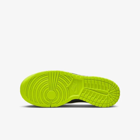 Кросівки Nike Dunk Low SE DV1694-900