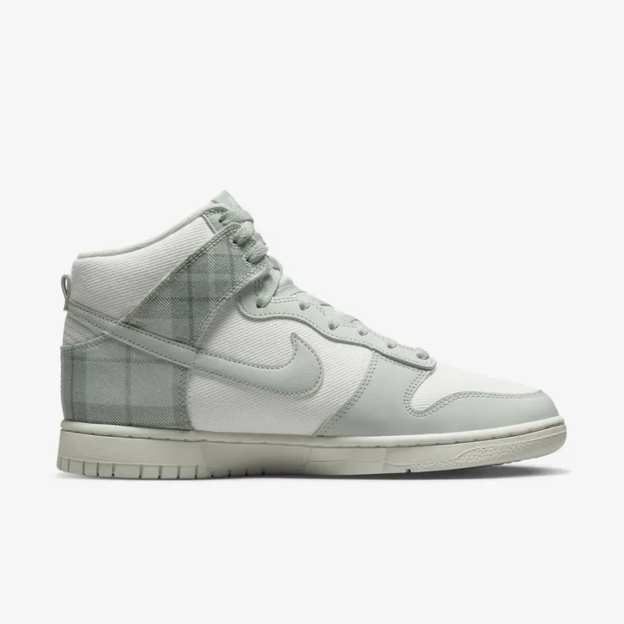 Кросівки Nike Dunk Hi Se DV1724-100