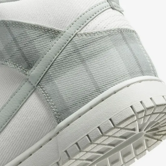 Кросівки Nike Dunk Hi Se DV1724-100