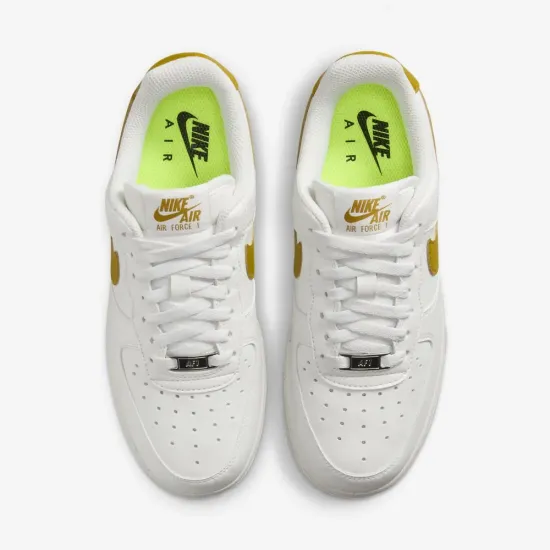 Кросівки Nike Air Force 1 07 SE DV3808-101