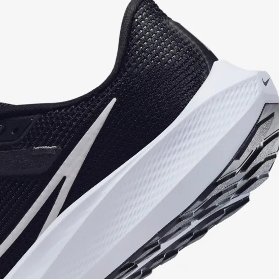 Кросівки Nike Air Zoom Pegasus 40 DV3853-001