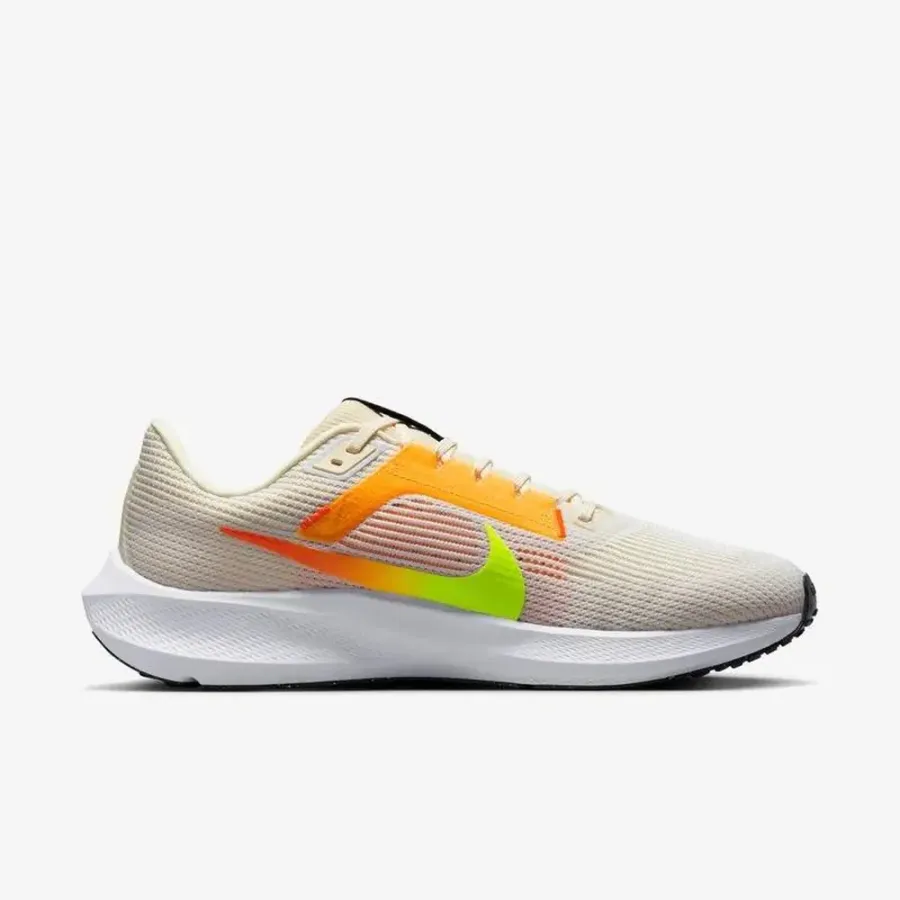Кросівки Nike Air Zoom Pegasus 40 DV3853-101