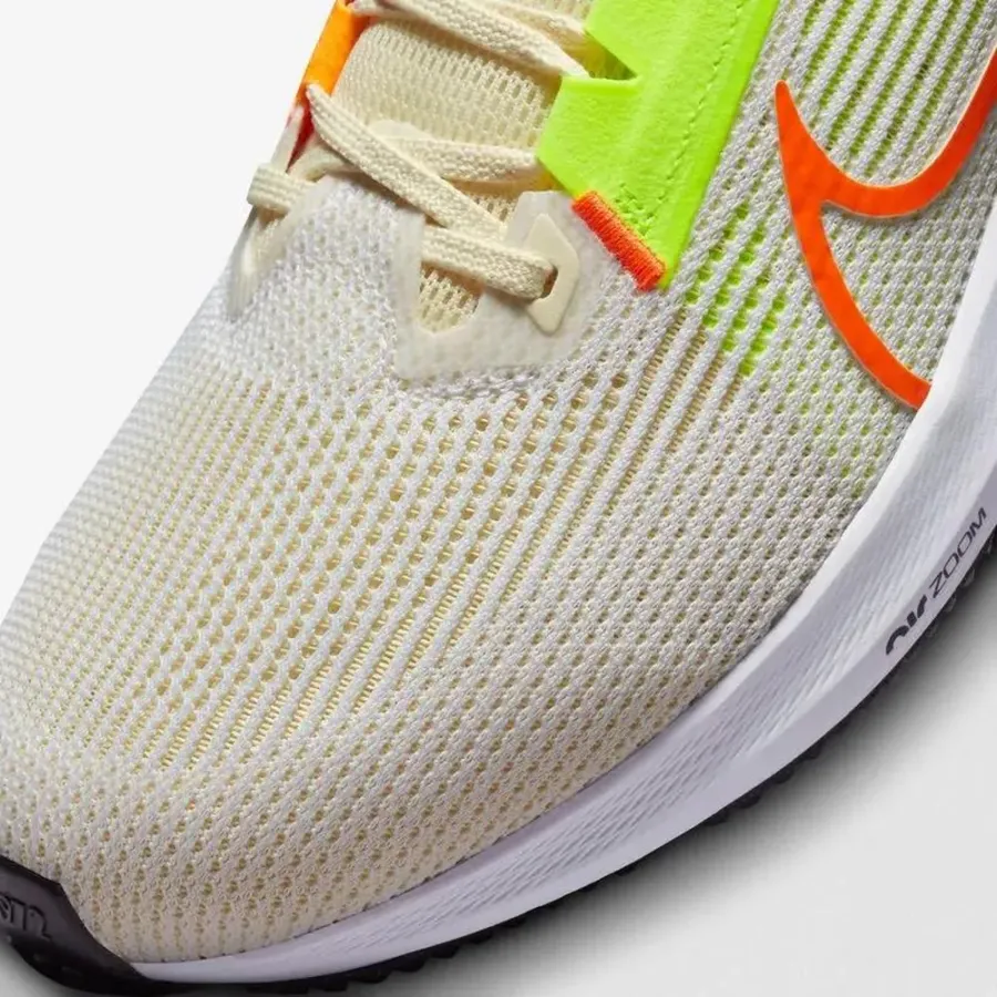 Кросівки Nike Air Zoom Pegasus 40 DV3853-101