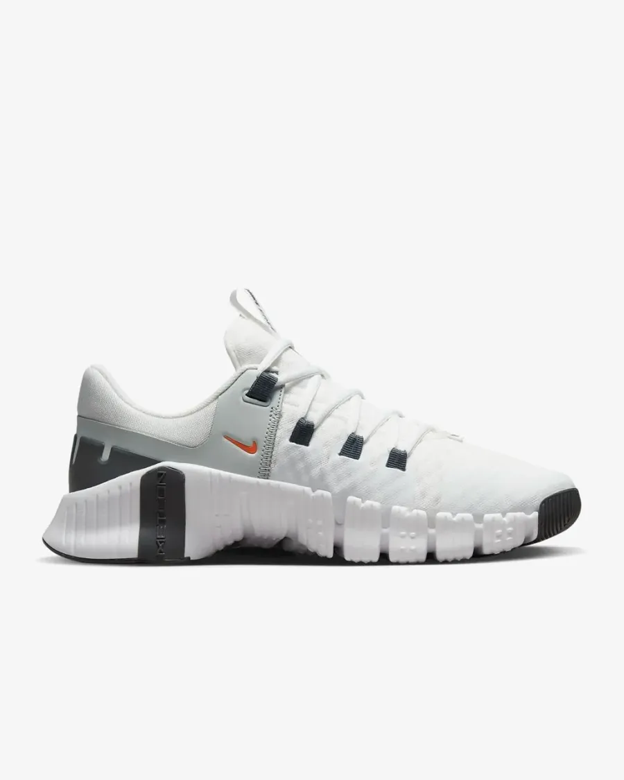 Кросівки Nike Free Metcon 5 Training DV3949-101