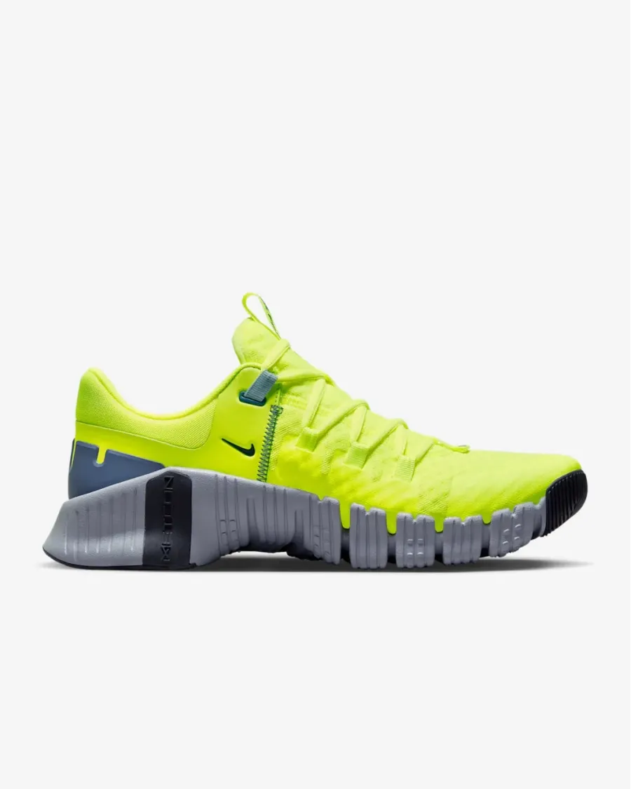 Кросівки Nike Free Metcon 5 Training DV3949-700