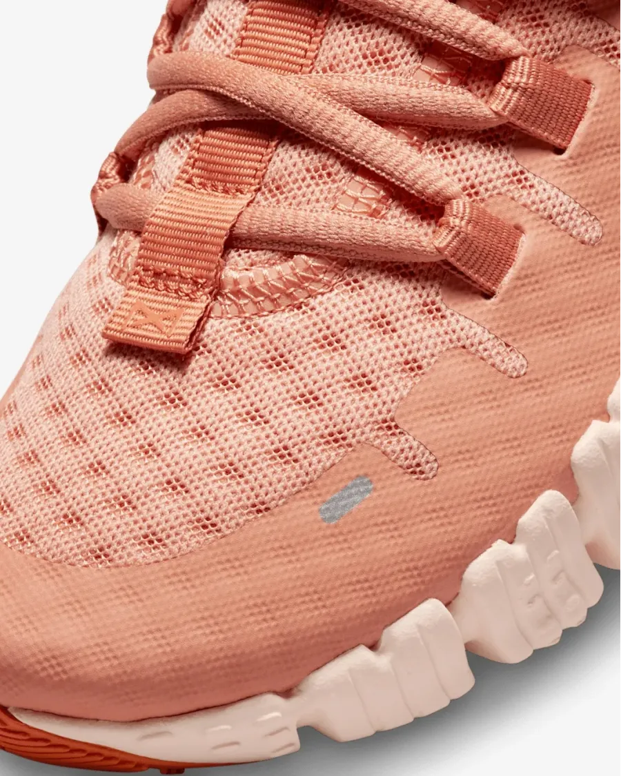 Кросівки Nike Free Metcon 5 DV3950-200