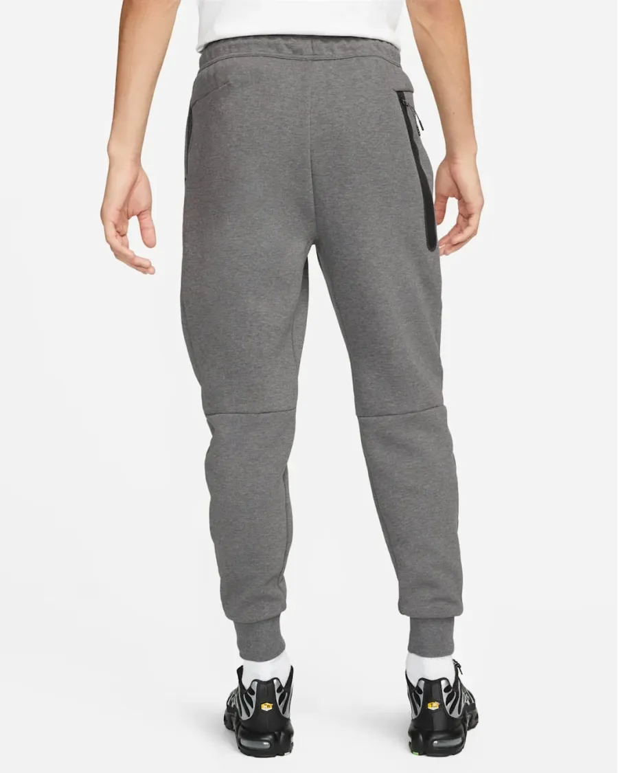 Штани Nike Liverpool F.C. Tech Fleece Joggers DV4834-071