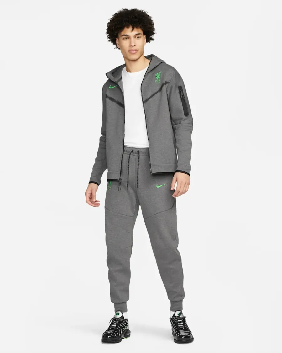 Штани Nike Liverpool F.C. Tech Fleece Joggers DV4834-071