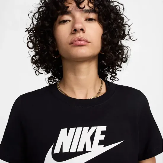 Футболка Nike Sportswear Tee Essential Icon Futura DV6094-010