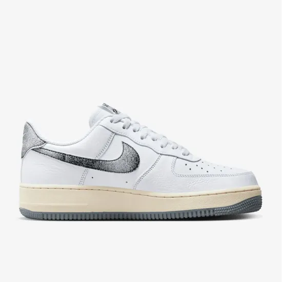 Кросівки Nike Air Force 1 Low '07 LX DV7183-100