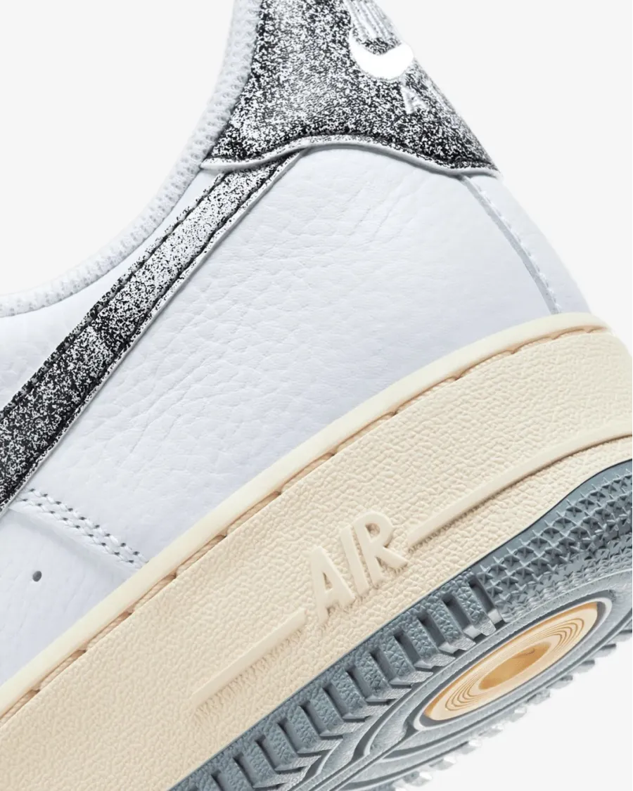 Кросівки Nike Air Force 1 Low '07 LX DV7183-100