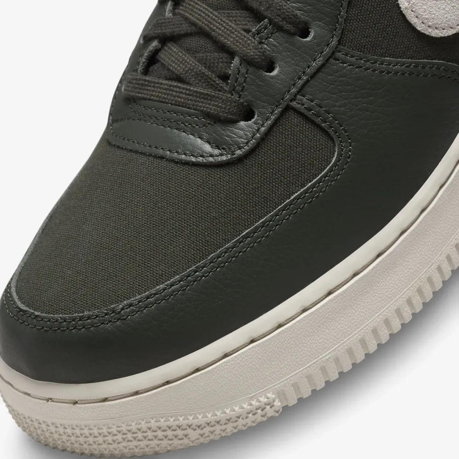 Кросівки Nike Air Force 1 Low '07 LX DV7186-301