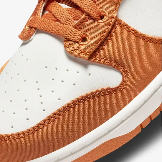 Кросівки Nike Sportswear Dunk High Retro SE DV7223-800