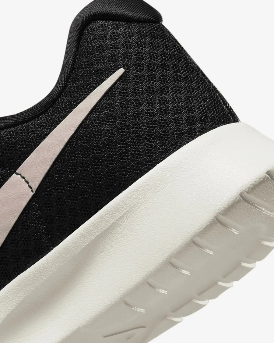 Кросівки Nike Tanjun Flyease DV7786-002
