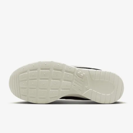Кросівки Nike Tanjun Flyease DV7786-002