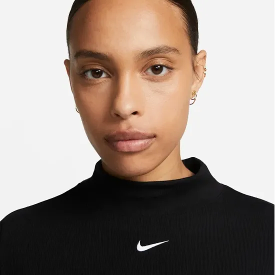 Лонгслів Nike Sportswear Essential Ribbed Mock-Neck DV7880-010