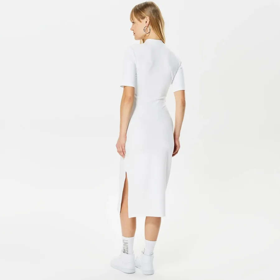 Сукня Nike Sportswear Essential DV7882-100