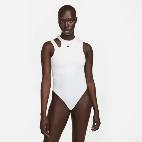 Боді Nike Sportswear Essential Tank DV7886-100