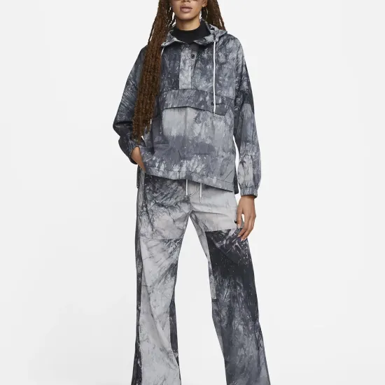Куртка Nike Sportswear Woven Wave Dye DV7936-010