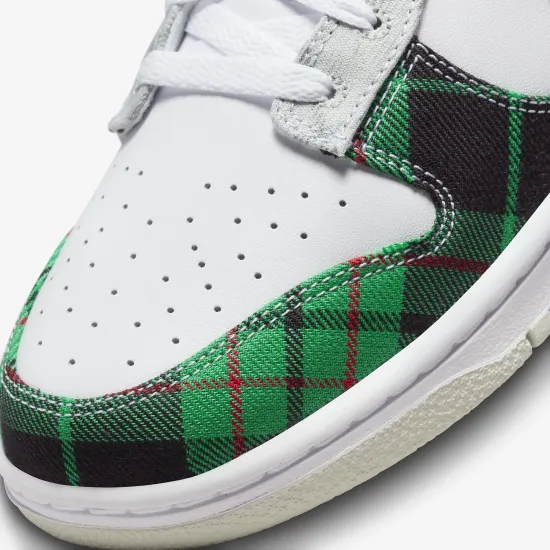 Кросівки Nike Dunk Low SE DV8919-100