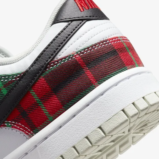 Кросівки Nike Dunk Low SE DV8919-100