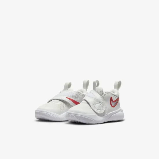 Кросівки Nike Team Hustle D 11 DV8995-102