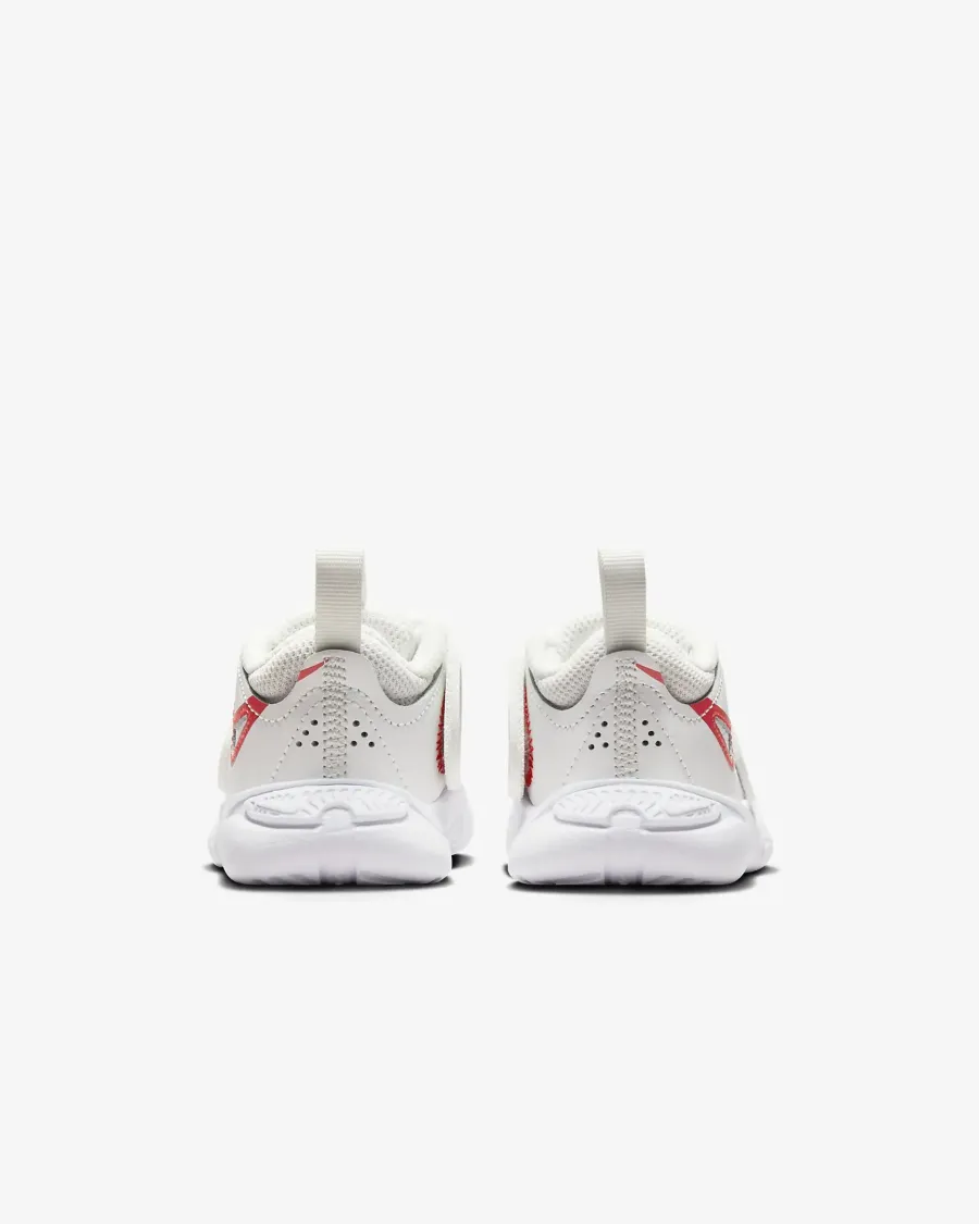 Кросівки Nike Team Hustle D 11 DV8995-102