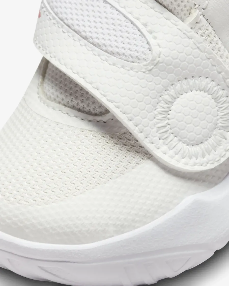 Кросівки Nike Team Hustle D 11 DV8995-102