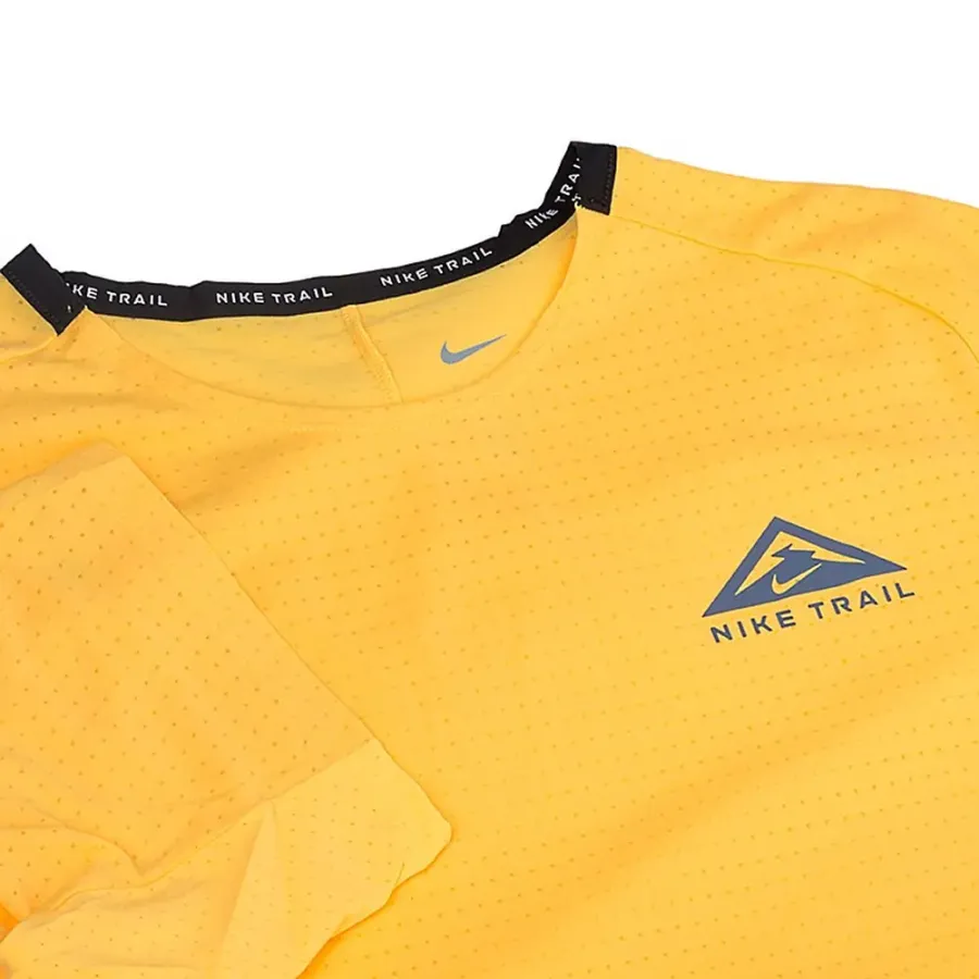 Футболка Nike Dri-FIT Solar Chase DV9305-848