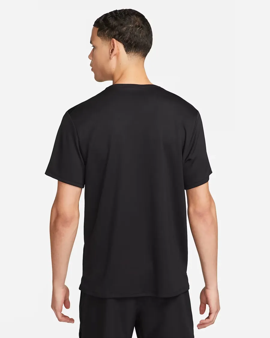 Футболка Nike Miler Dri-FIT UV Short-Sleeve DV9315-010
