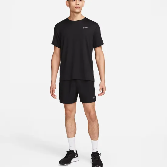 Футболка Nike Miler Dri-FIT UV Short-Sleeve DV9315-010
