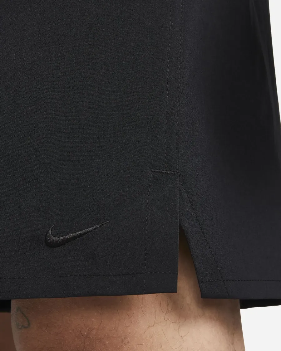 Шорти Nike Dri-FIT Unlimited Woven 9-Inch DV9330-010