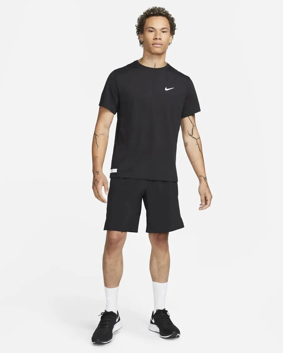 Шорти Nike Dri-FIT Unlimited Woven 9-Inch DV9330-010