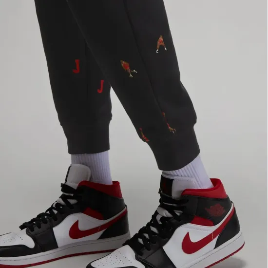 Костюм Nike Air Jordan Essentials Holiday Jumpman DV9392-010_DV9390-010