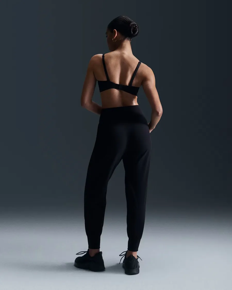 Штани Nike Dri-FIT Bliss Mid-Rise 7/8 Joggers DV9453-010
