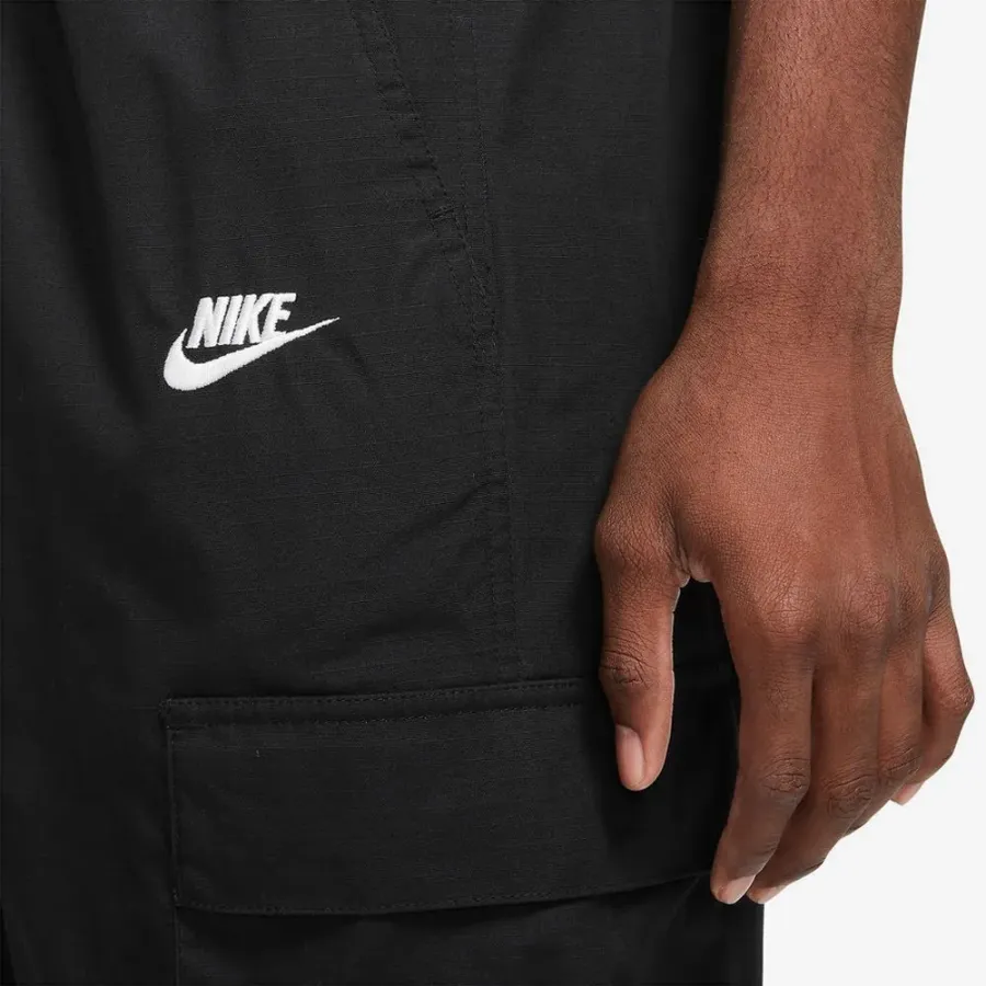 Спортивні штани Nike Club Cargo Woven Pant DX0613-010