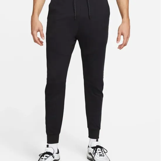 Костюм Nike Tech Fleece Lightweight Full-Zip DX0822-010_DX0826-010
