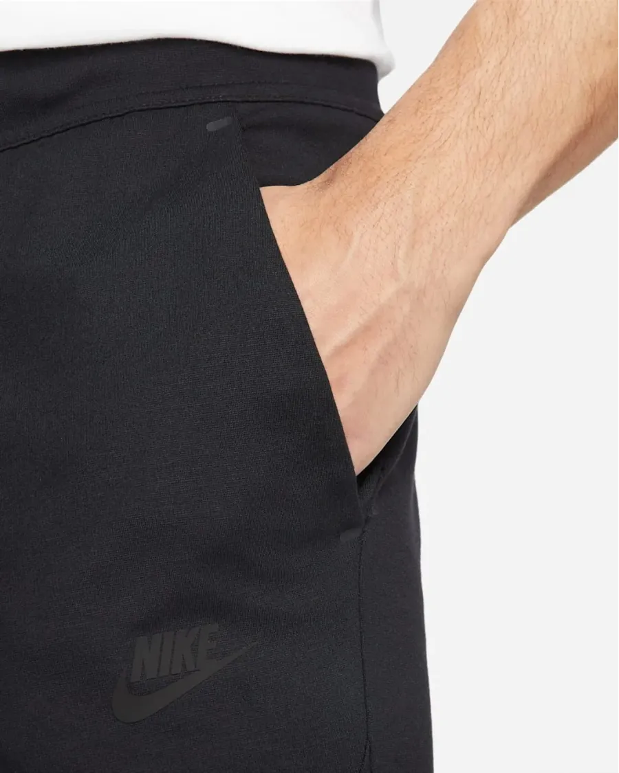 Костюм Nike Tech Fleece Lightweight Full-Zip DX0822-010_DX0826-010