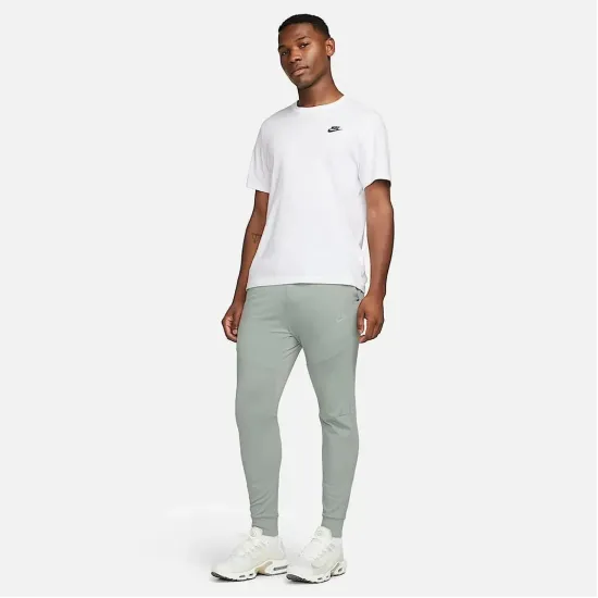 Костюм Nike Tech Fleece Lightweight Full-Zip DX0822-330_DX0826-330