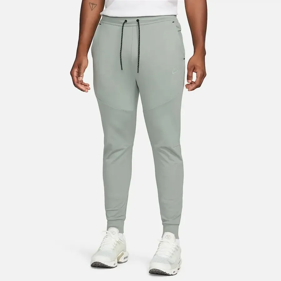 Костюм Nike Tech Fleece Lightweight Full-Zip DX0822-330_DX0826-330